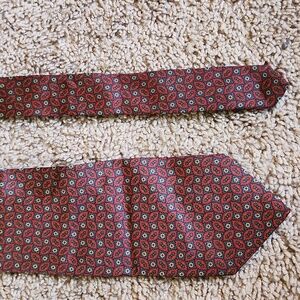 MALOUFS by John Comfort London neck Tie burgundy green pattern 100% silk EUC